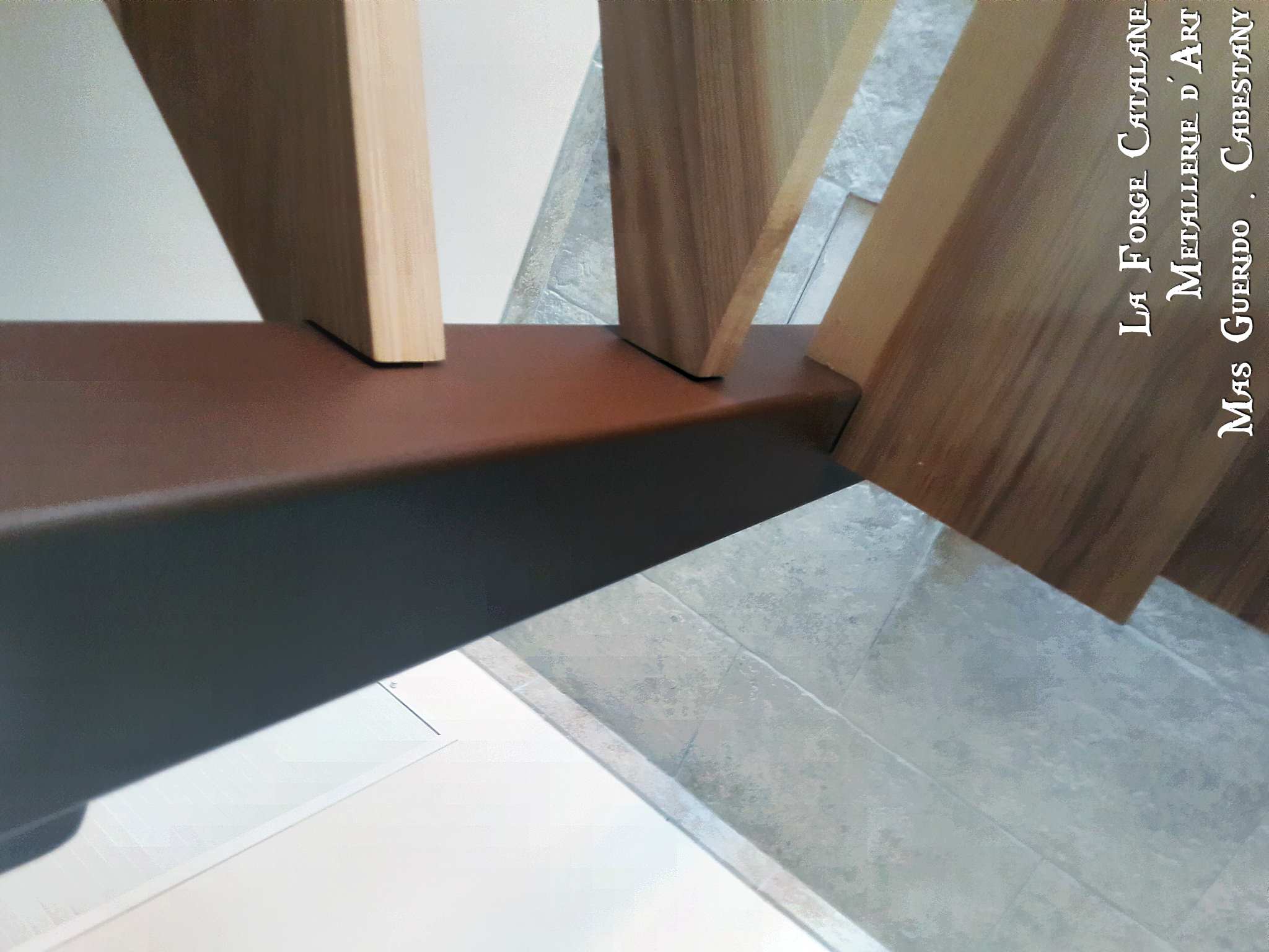 escalier double limon cremaillere marches bois frene olivier forge catalane 6.jpg